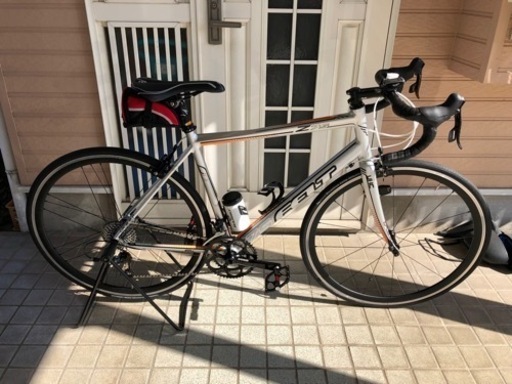 ロードバイクFELTz75