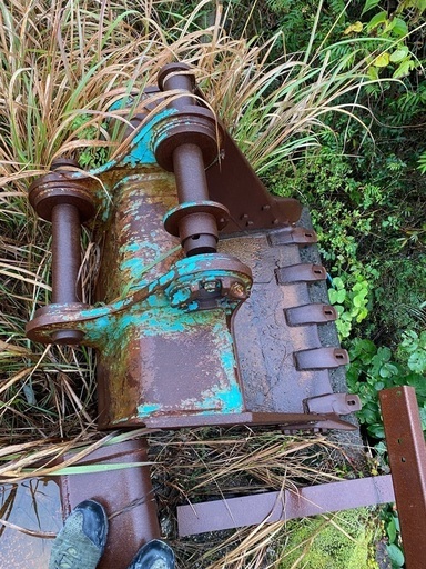 コベルコ・0．7用？普通バケット、法面バケット