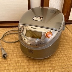 【東芝】炊飯器(RC-6XE)