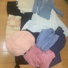 10代〜30代向けの洋服　まとめ売り