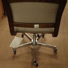 カリモク　デスクチェア【愛品倶楽部柏店】 