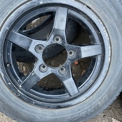 バリ山　DUNLOP SJ8 175/80R16 スタッドレス  タイヤ　2017年製　アルミホイール付き　日本製