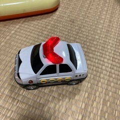 パトカー　オモチャ