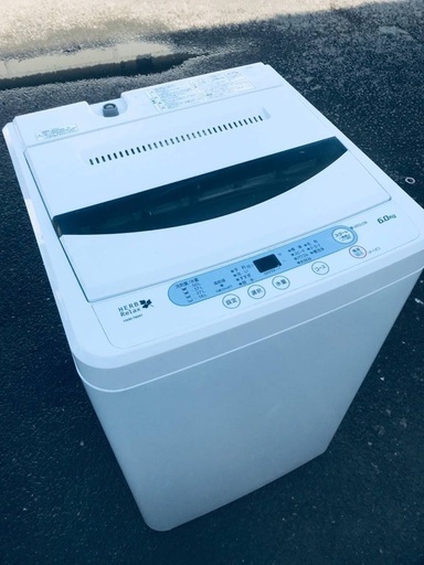 本日の大特価商品‼️ ♦️EJ118番YAMADA全自動電気洗濯機 【2014年製】