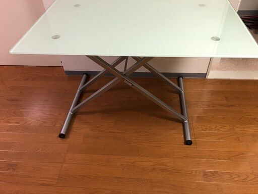 ニトリ昇降式テーブル（幅120×奥行75×高さ75cm）