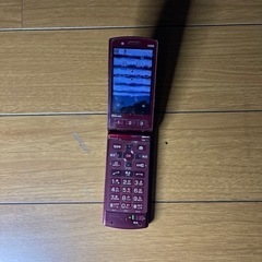 au K008 KYOCERA らくらくphone 