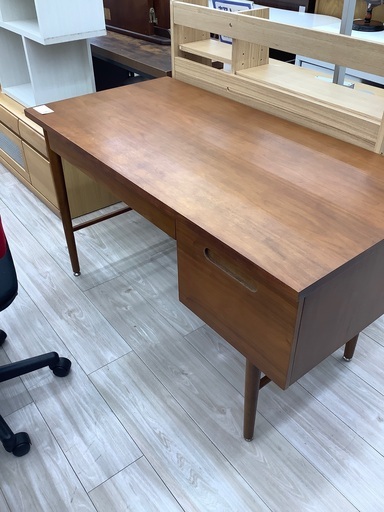 袖机付きデスクのご紹介！（トレファク寝屋川）