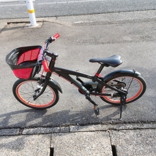 子ども用自転車✨ブリヂストン　Levena✨スポーツタイプ✨18インチ✨軽量のアルミフレーム✨黒✨鍵なしタイプ✨中古品✨【こちらは店舗です。浜村鹿野温泉ICから3分 買取本舗 宮本リサイクル 営業時間９～１９時 定休日水曜のみ←連絡できませんm(_ _)m】