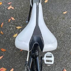 エントリーロードに最適 105搭載 Trek Madone 2.1 乗り換えのためお