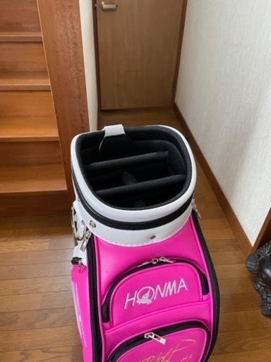 セール [新品] HONMAキャディーバック イ、ボミ モデル 
