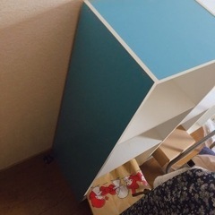 3段ボックス　青と白二つあります