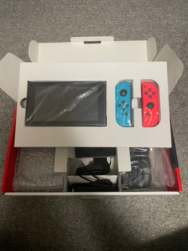 【新品未開封】Nintendo Switch ネオンブルー×ネオンレッド 新型