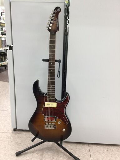 【お宝創庫中村店】YAMAHA　PAC611VFM　エレキギター