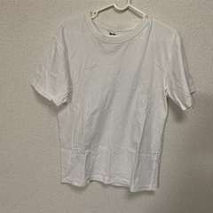 ユニクロ　白Tシャツ