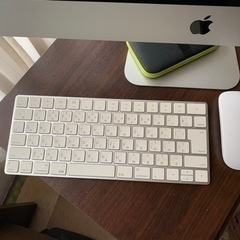 I MAC 21  inch (1-9キーボード番号使えません)キーボード交換可能
