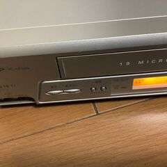 VHSビデオデッキ