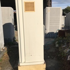 このタイプはこれが最後です】仮設トイレ（水洗式）、軽いので搬入は簡単に