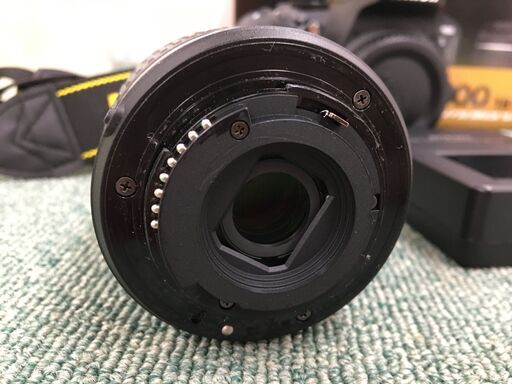 Nikon ニコン　デジタル一眼レフ　カメラ　D3500　18-55VR　レンズキット　中古品