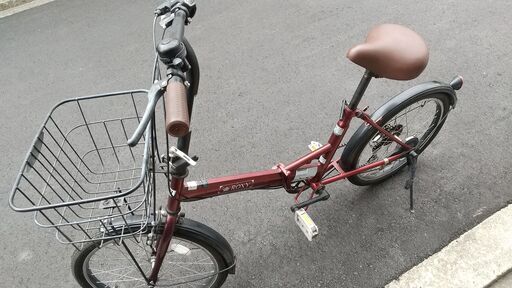 無料配達地域あり、税込8,900円、折畳み20インチ、外装6段変速、前カゴ ...