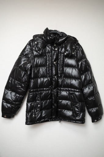 MONCLER ダウンジャケット