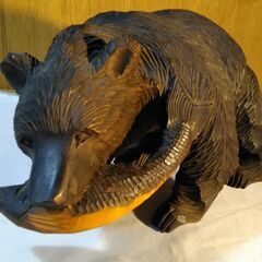 定番　置物　木彫り　インテリア　熊　鮭　オブジェ　横