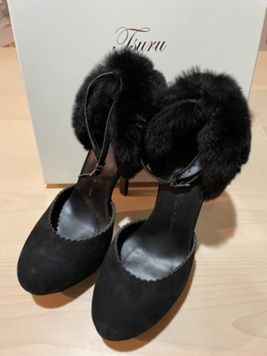 【美品】TSURU by MARIKO OIKAWA 　リアルファー付き　ハイヒール　ブラック　正規箱・ヒール交換ゴム付 美品】TSURU by MARIKO OIKAWA リアルファー付き ハイヒール ブラック