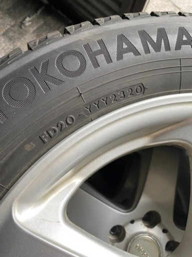旭川 2020年製 バリ溝 ヨコハマ IG50 クリアランス スタッドレスタイヤ  