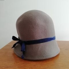 【ネット決済】レディース帽子　グレー　毛100％　サイズ57.5...