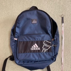 adidasリュック