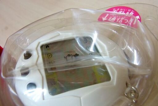 未使用 バンダイ かえってきた！たまごっちプラス 白 幻の白