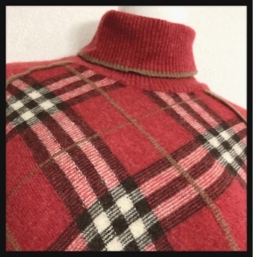 ご購入者様決定꒰BURBERRY꒱BLUE LABEL タートルネック ニット赤 長袖セーター