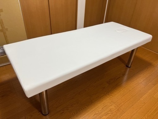 施術ベッド