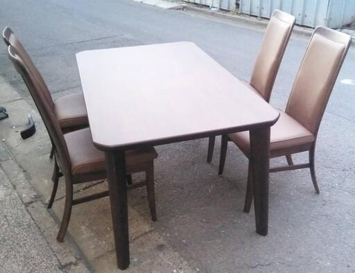 w171　【近隣配達可能】かりもく　ダイニングセット　4人掛け　リサイクルショップ　ケイラック和光店 【配達可能】 ケイラック　和光市　板橋区　練馬区　清瀬市　朝霞市　志木市　新座市　富士見市　ふじみ野市 三芳町　戸田市　蕨市　さいたま市(岩槻以外)　川越市　所沢市　上尾市　東京都