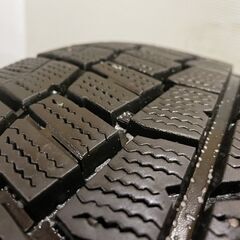 DUNLOP WINTER MAXX WM02 215/65R16 16インチ スタッドレス 4本 2018年製 バリ溝 アルファード ヴェルファイア等　(MTJ146)クレジットカード QRコード決済可能