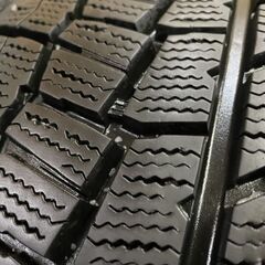 DUNLOP WINTER MAXX WM02 215/65R16 16インチ スタッドレス 4本 2018年製 バリ溝 アルファード ヴェルファイア等　(MTJ146)クレジットカード QRコード決済可能