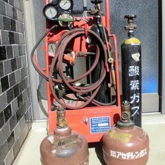 携帯用ガス溶接セット＆予備ボンベ3本付き