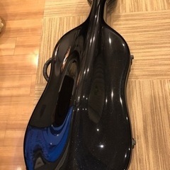 ノーブランドのチェロ（ハードケース、固定台、弓、譜面台つき）