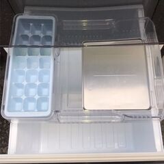 ☆中古 激安！！￥11,800！！＜目玉商品！＞MITSUBISHI　146㍑2ドア冷蔵庫　家電　2016年製　MR-P15EA-KK型　幅48cmｘ奥行60cmｘ高さ121cm　【BBK095】-真鍮ウォレットチェーンスレイヤーSLAYER 約５０㎝