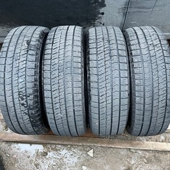 極上タイヤ BRIDGESTONE VRX2 195/65R15 スタッドレス タイヤ 2017年製