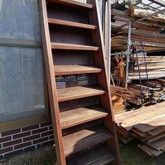 階段 木製 小屋 DIY リノベーション 古民家 アトリエ レトロ 