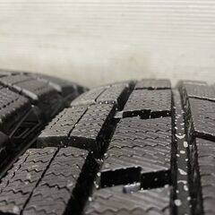 走行短め DUNLOP WINTER MAXX WM01 185/70R14 14インチ スタッドレス 4