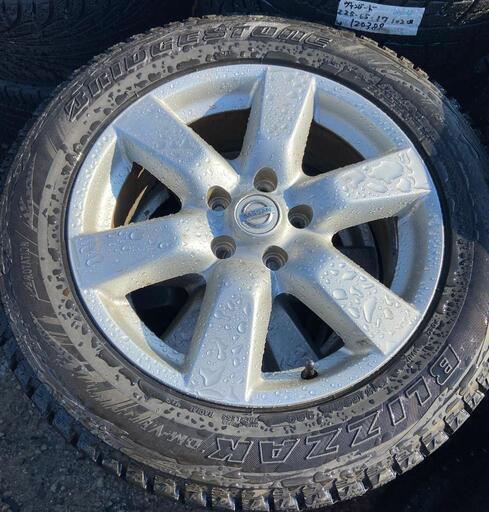 ⛄215/60R17❄️BLIZZAK！BRIDGESTONE製日産純正アルミホイール付 