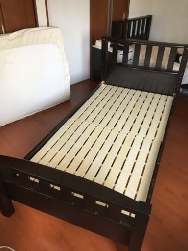 【値段交渉可】二段ベッド　シングルベッド２つとしても使えます