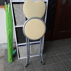 折り畳み式パイプ椅子