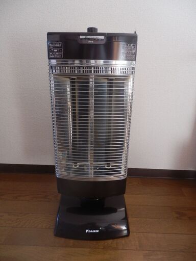 遠赤外線暖房機　DAIKIN ダイキン　ERFT11PS