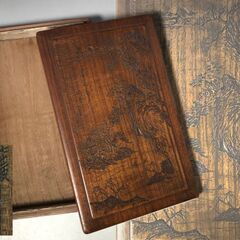 ⭕⭕⭕KI2/86　時代物【 初代 半藤逸我 刀 】逸我刀 木箱 24×15cm 文箱 書道具 硯箱 木彫 竹彫 彫刻 彫工会 工芸 美術 山水図 空箱 道具箱⭕⭕⭕