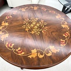 北海道千歳市発 イタリア製 輸入家具 アンティーク調 丸テーブル ダイニングセット 椅子2脚  象嵌 花模様 猫脚 カフェテーブル ラウンドテーブル