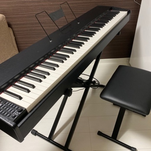 ハンマー電子ピアノ　88鍵盤88鍵 譜面台･ペダル･椅子･台付き