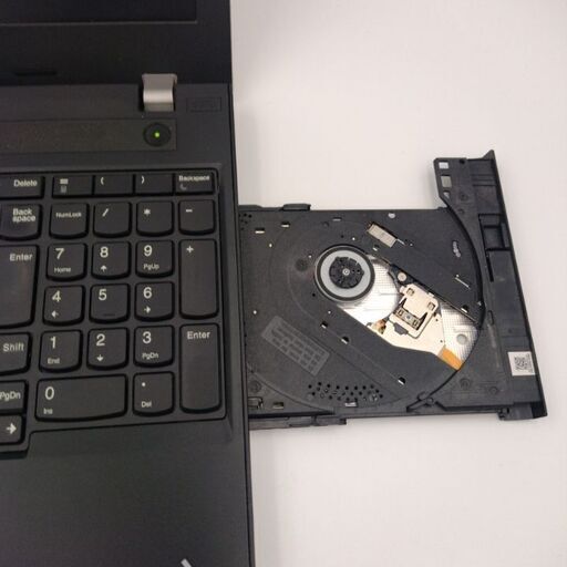 Lenovo 第7世代Core i5搭載 メモリ4G SSD240G webカメラ Wifi対応