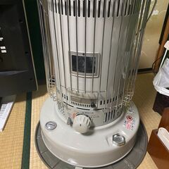 TOYOTOMI トヨトミ 自然通気形解放式石油ストーブ KS-67H 2018年製　極美品　売ります。直接引き取り歓迎！